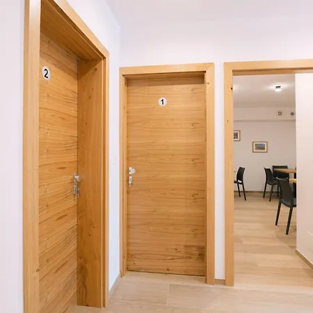 Sobe Delux * トールミン